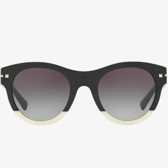 Valentino Accessories - Valentino Round Black Plastic Sunglasses NWT